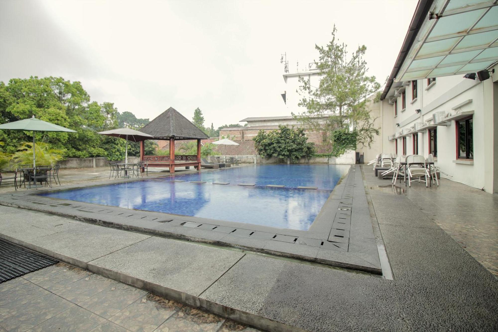 Collection O 295 Grha Ciumbuleuit Guest House บันดุง ภายนอก รูปภาพ