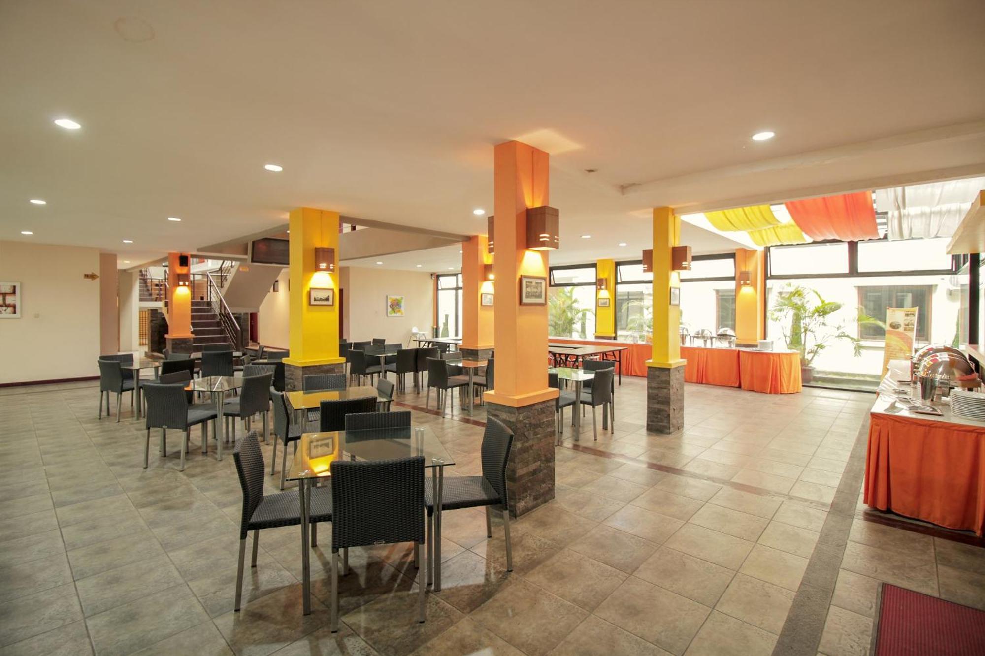 Collection O 295 Grha Ciumbuleuit Guest House บันดุง ภายนอก รูปภาพ